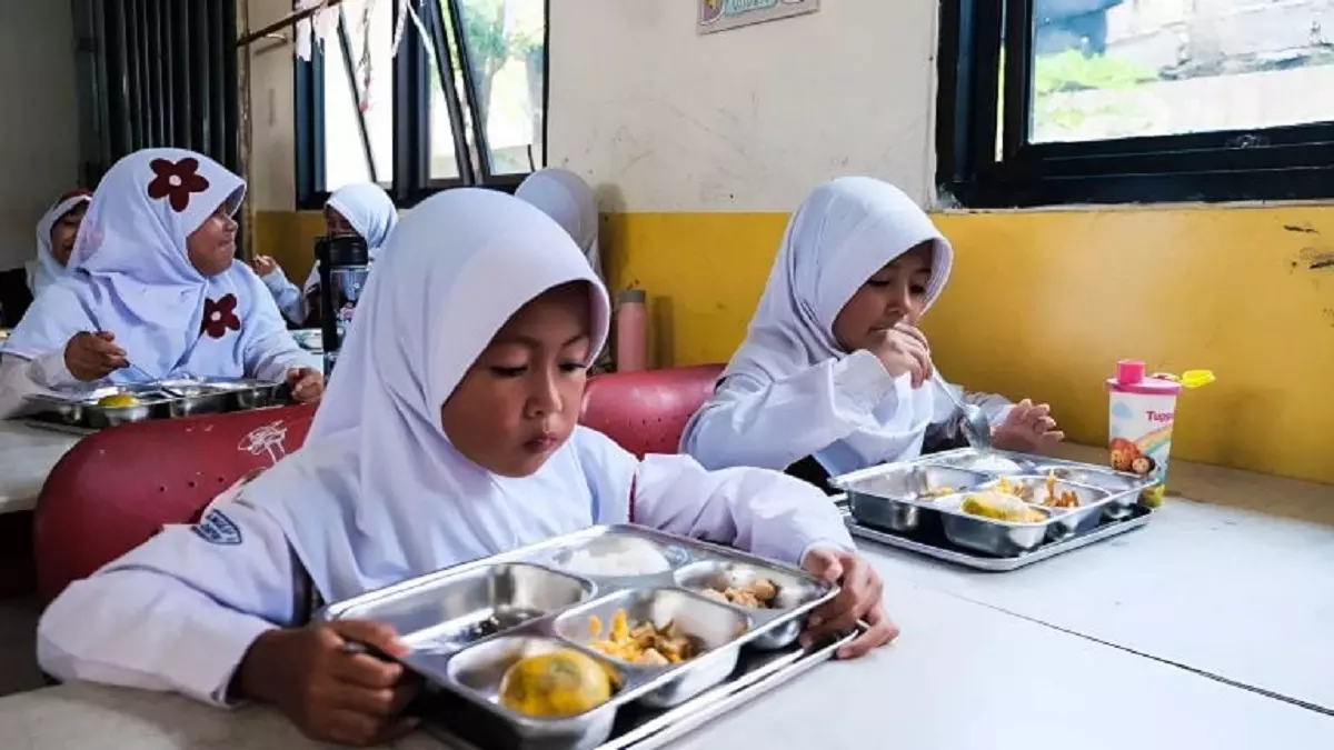 Tolak Usul Guru Cicipi MBG, PGRI Semarang Bilang Keselamatan Nyawa Tidak Bisa Dijadikan Bahan Uji Coba