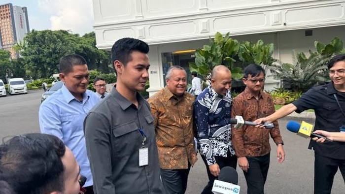 Berita Terkini : Prabowo Panggil Purbaya hingga Gubernur BI ke Istana Sore Ini